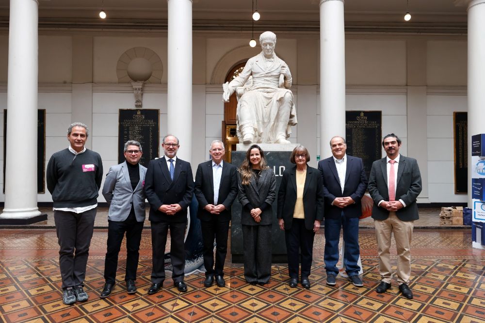 expertos nacionales e internacionales, estudiantes, autoridades y representantes de organismos públicos